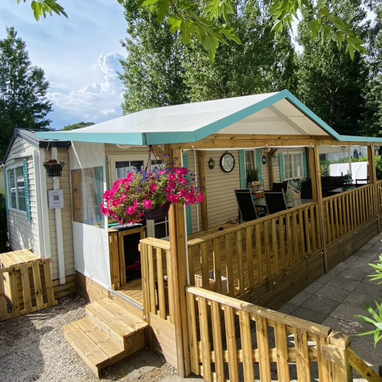 BE 115 staat 180 m van het strand. Heeft een vaatwasmachine, wasmachine, elektrische BBQ, Nespresso en een Airfryer