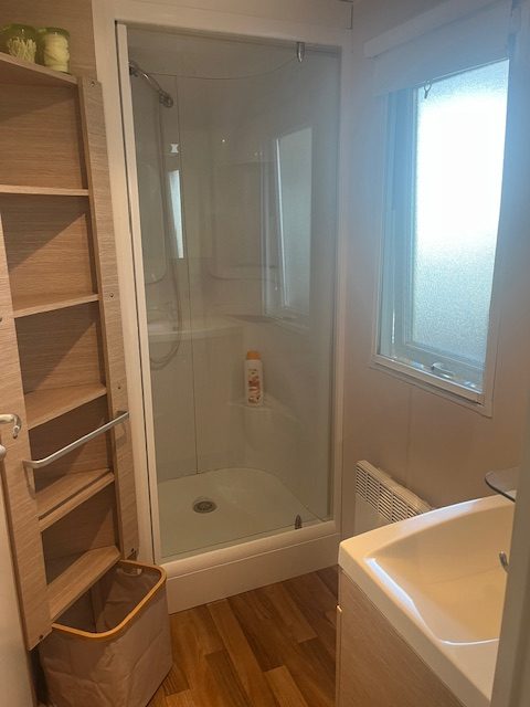 RG 114 Luxe mobilhome vlakbij het heerlijk breed zandstrand voor op en top genieten van de Franse zon! — foto 6
